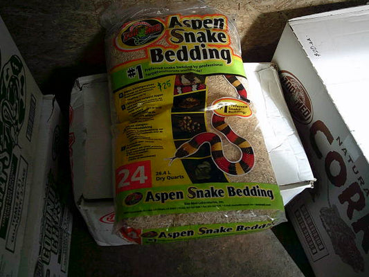 Zoo Med Aspen Snake bedding